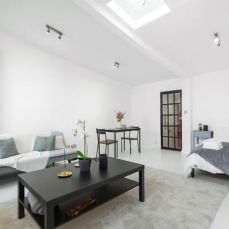 Modern Studio In Central Chelsea London Eksteriør billede